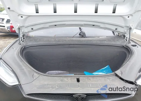 2019 Tesla Model X 100D/75D/Long Range from USA, damaged, VIN 5YJXCBE2XKF197727